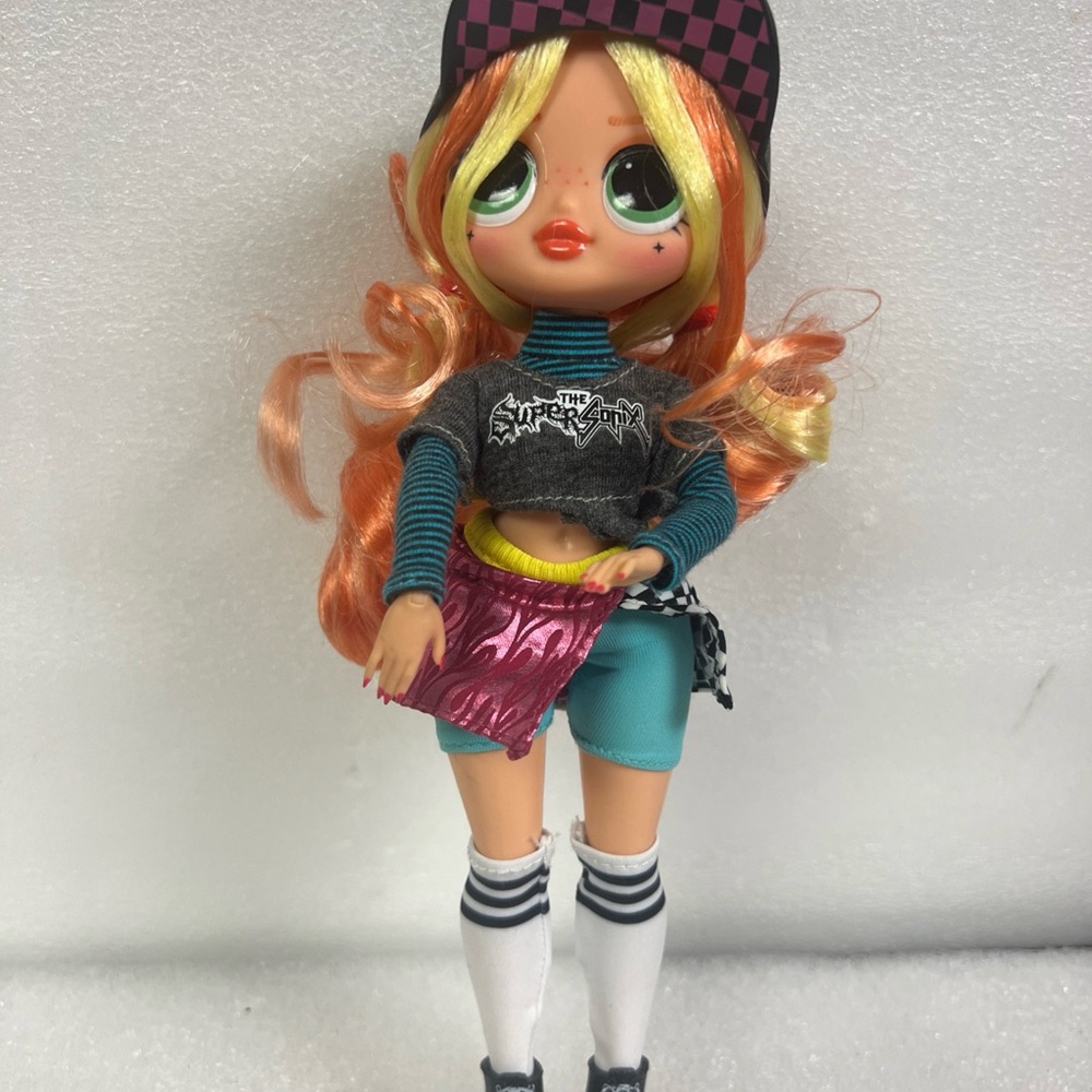 LOL Surprise OMG 10" Doll SKATEPARK QT Outrageous Millennial Girls